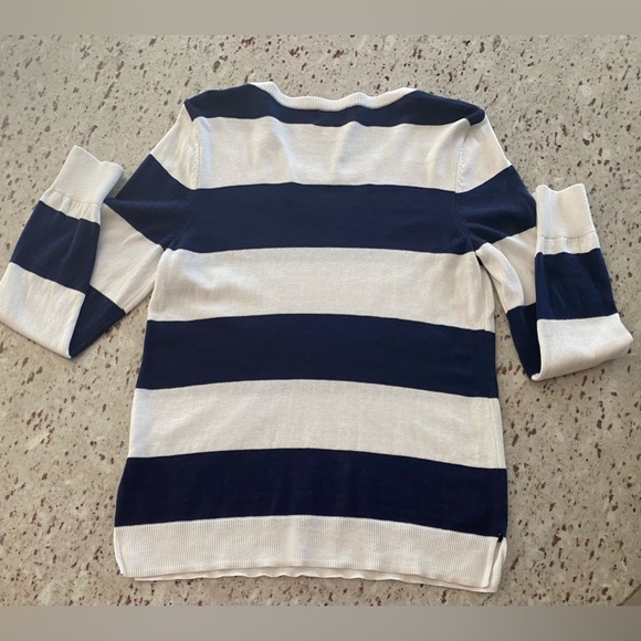 Bundle of 2, Old Navy crewneck sweaters, side slits, blue + blue stripe, Size M - Picture 3 of 11